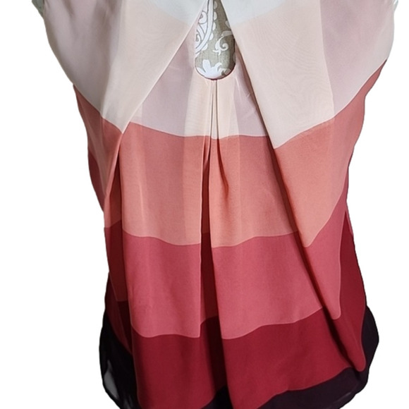 New York and Company sleeveless colorblocked top, size XS - Picture 2 of 6